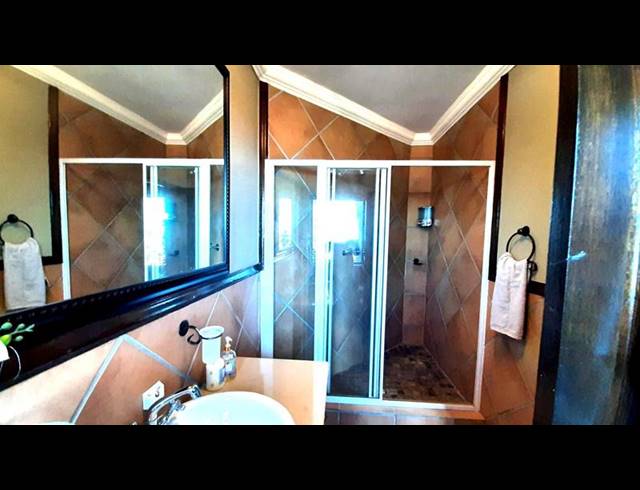 4 BEDROOM HOUSE FOR SALE IN AVONDDANS